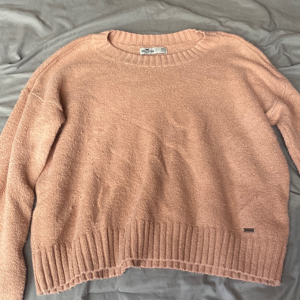 Hollister sweater